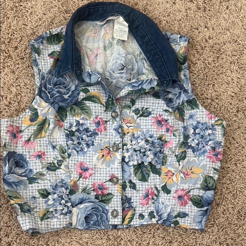 Panhandle Slim Floral Top with Denim Collar